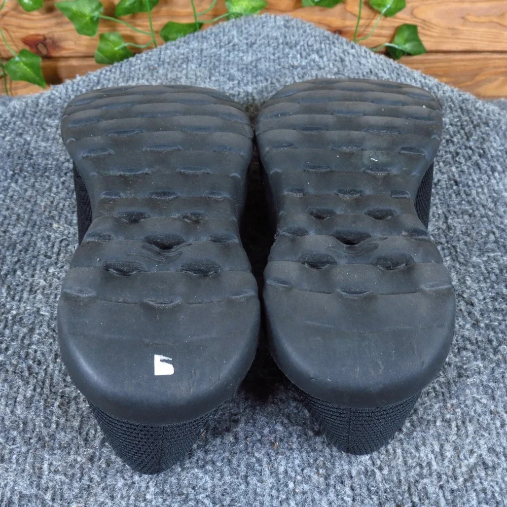 Skechers GOwalk Lite Womens Slip On Walking Shoes Size 6 All Day Comfort Black